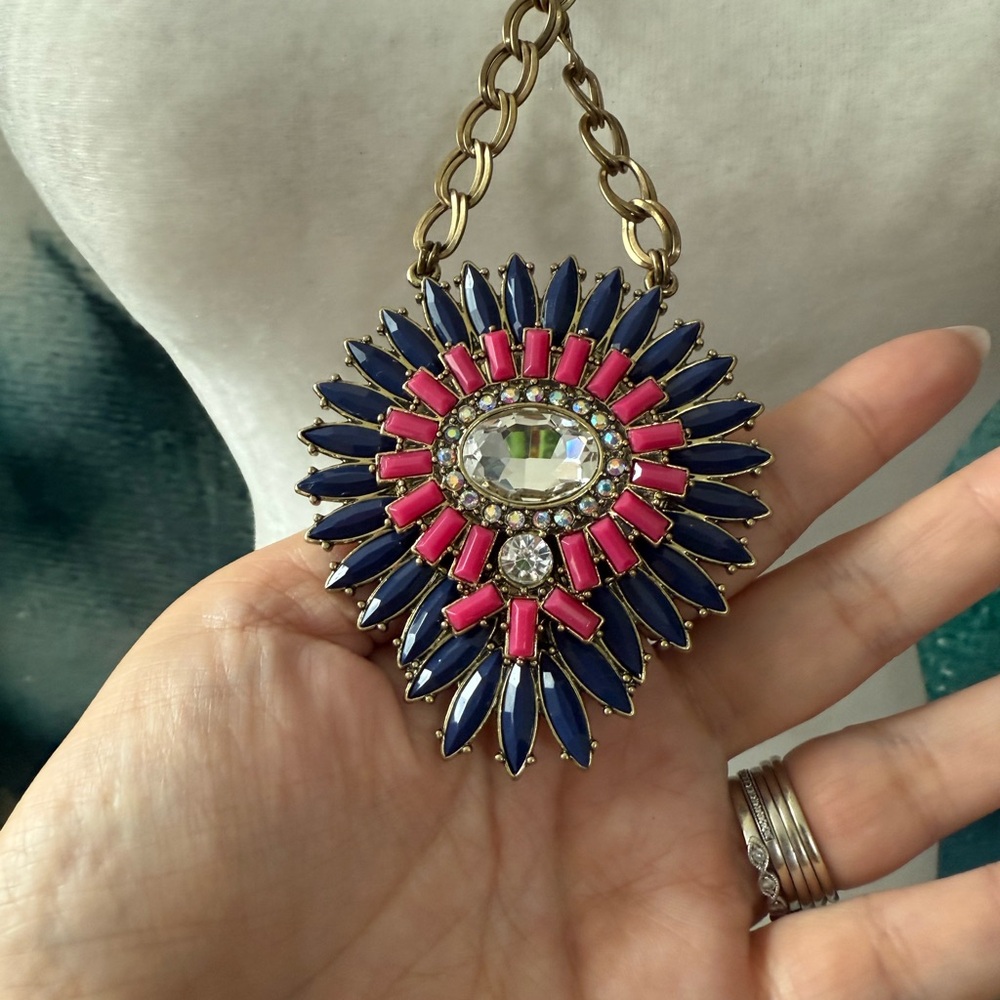 Premier Designs | Double Sided Pendant Necklace | L - Picture 5 of 5